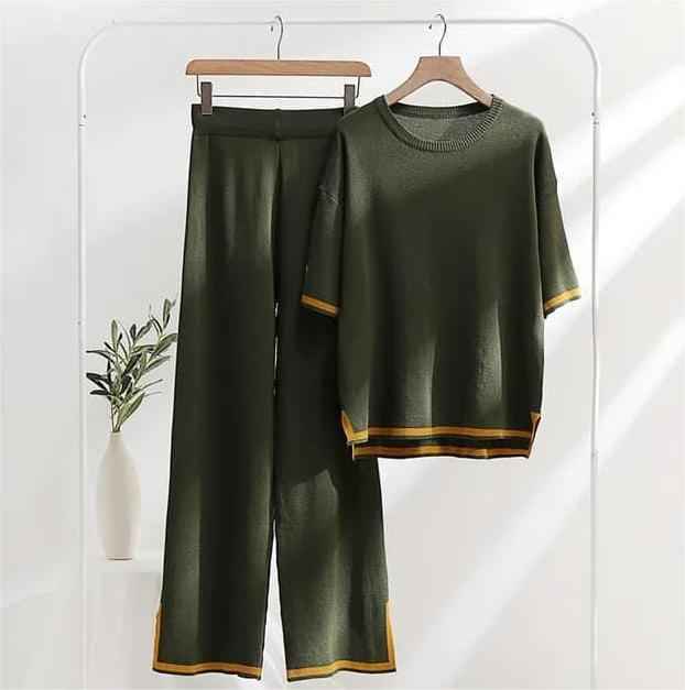 Elegant Olive Green Two-Piece Loungewear Set