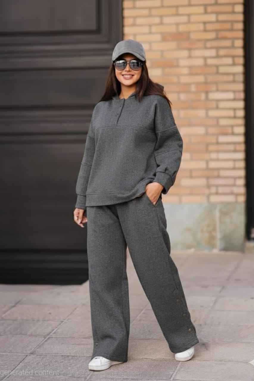 Hello Winter – 2 Pcs Button Style Oversize Winter Tracksuit (Fleece Fabric)