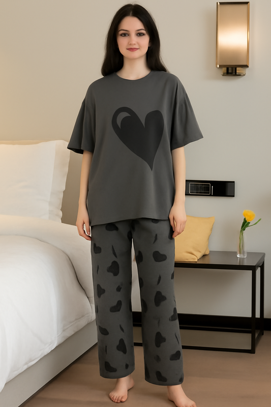 Stylish Grey Heart Nightwear Set - Al SafouhStore