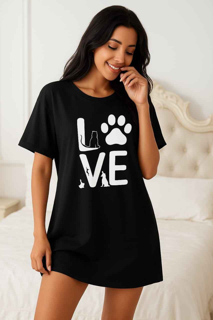 Black Long T-Shirt – LOVE Paw Print Design